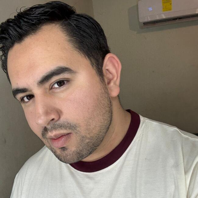 Babysitter in Dublin: Ángel