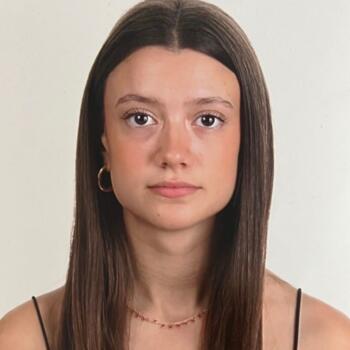 Niñera Montgat: Claudia