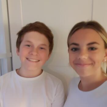 Barnvakt i Stockholm: Ebba & Douglas