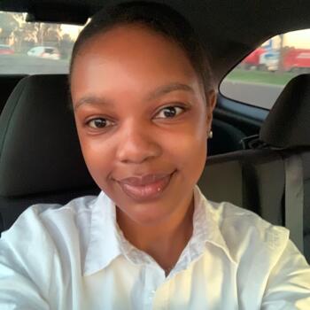Babysitter in Cape Town: Lelona