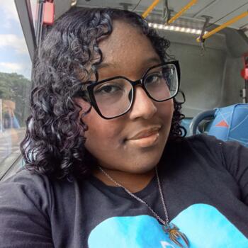 Babá em Florianópolis: Luiza