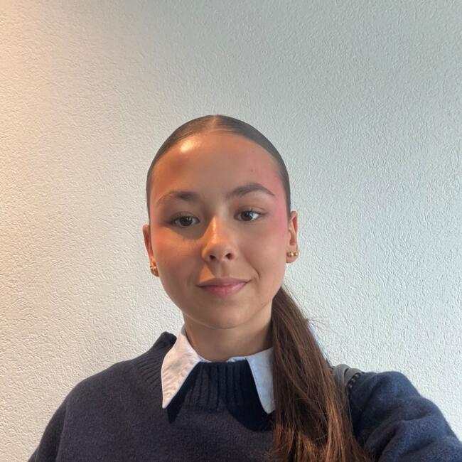 Babysitter in Fontainemelon: Lea