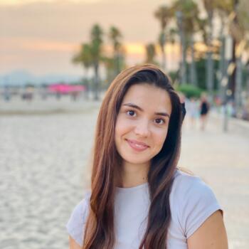 Babysitter Oradea: Alexandra