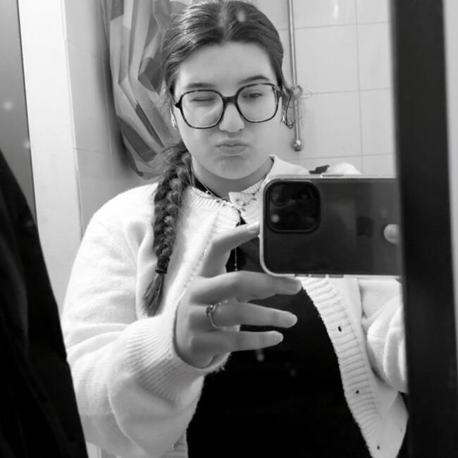 Babysitter in La Roche-sur-Yon: Lindsay