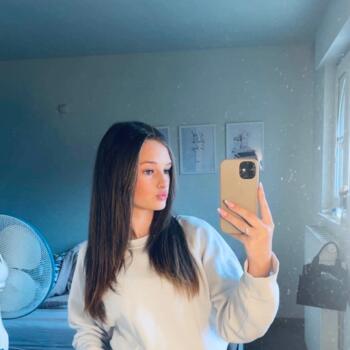 Babysitter in Halen: Jana