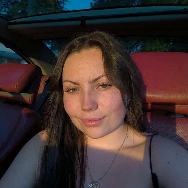 Babysitter in Saint-Barthélemy-d'Anjou: Maëliss