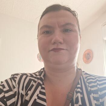 Babysitter in Luché-Pringé: Marion
