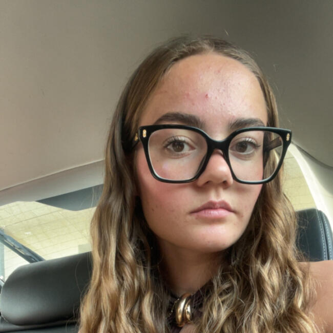 Babysitter in Angers: Candice