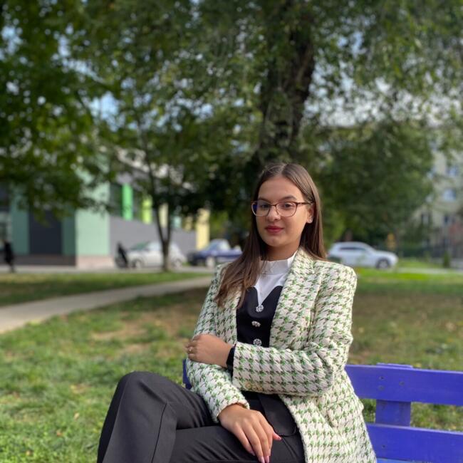 Babysitter in Bistriţa: Denisa