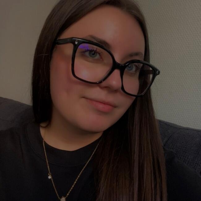 Babysitter in Rouen: Sarah