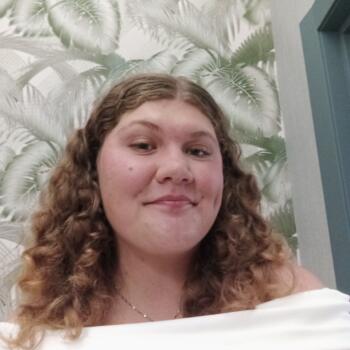 Babysitter in Le Havre: Oksana