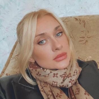 Babysitter in Voluntari: Oksana