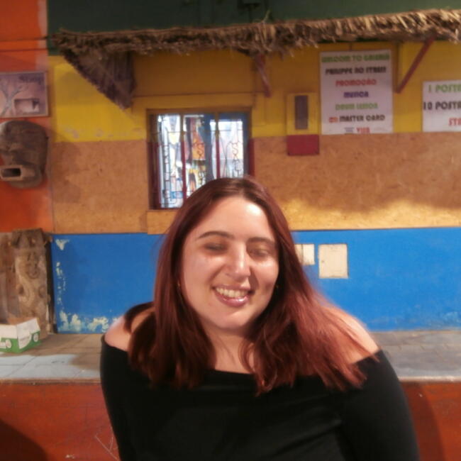 Babysitter στην περιοχή Αλμάντα: Joana