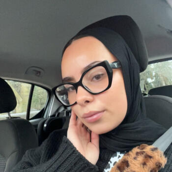 Babysitter in Luton: Haneefah