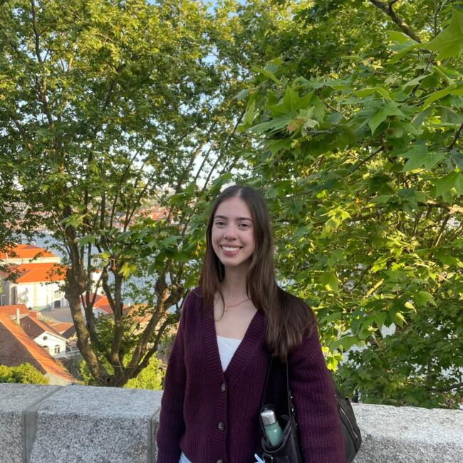 Babysitter em Aveiro: Carolina