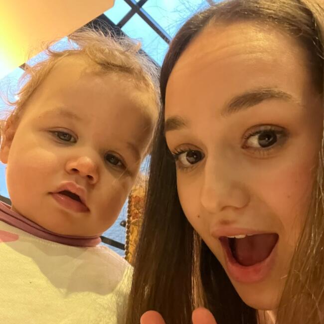 Babysitter in Rueil-Malmaison: Emma