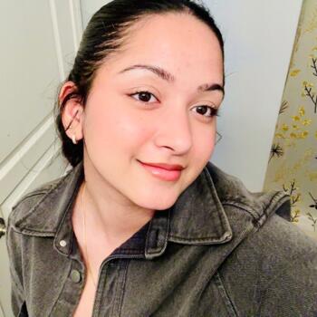 Babysitter in Brampton: Leen