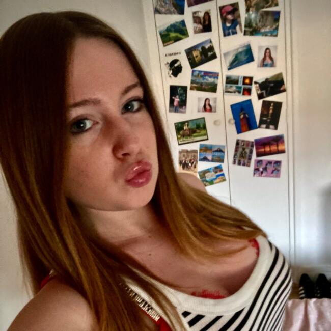 Babysitter in Bretteville-sur-Odon: Sasha