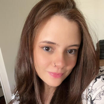 Trabajo para niñera en Brasilia: trabajo para niñera Lindy