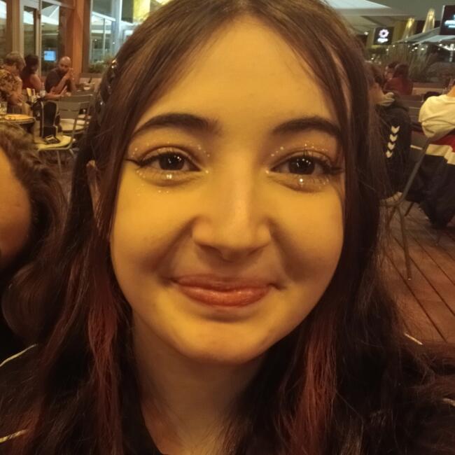 Babysitter in São João da Talha: Íris