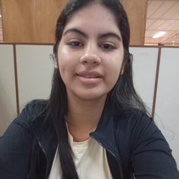 Babysitter in Capiatá: Danna