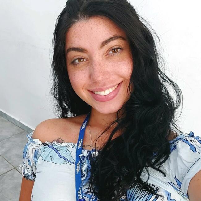 Babá em Rio Claro: Crismell 