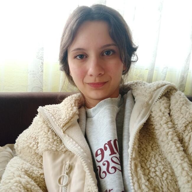 Детегледачка в Казанлък: Велина