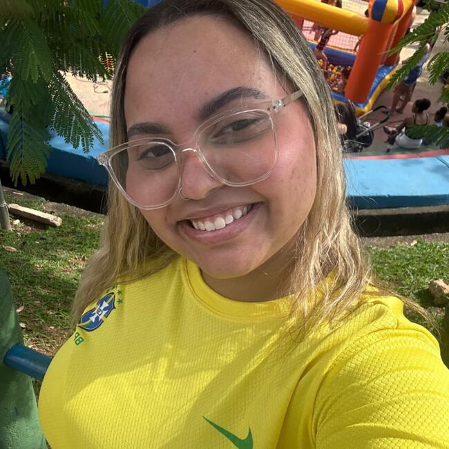 Babysitter in Belo Horizonte: Sarah