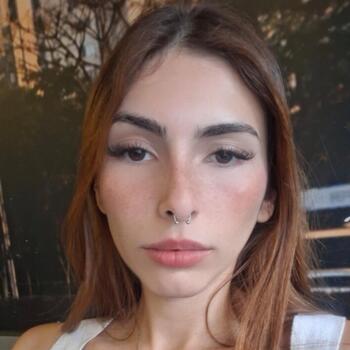 Babysitting job in Pindamonhangaba: babysitting job Maria