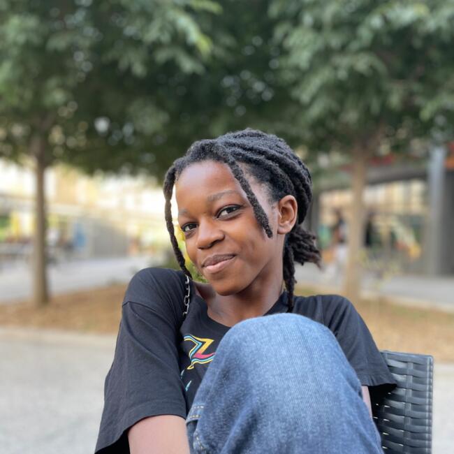 Babysitter in Paris: Taïcha