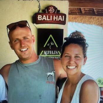 Babysitting job in Central Coast: babysitting job Hugh Relle