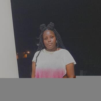Babysitter in Clarendon Gardens: Trisharna