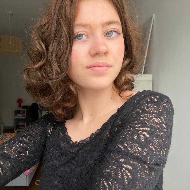 Babysitter in Mens: Nora
