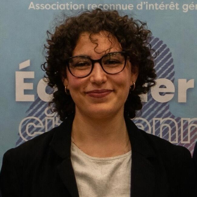 Baby-sitter à Perpignan: Emelia