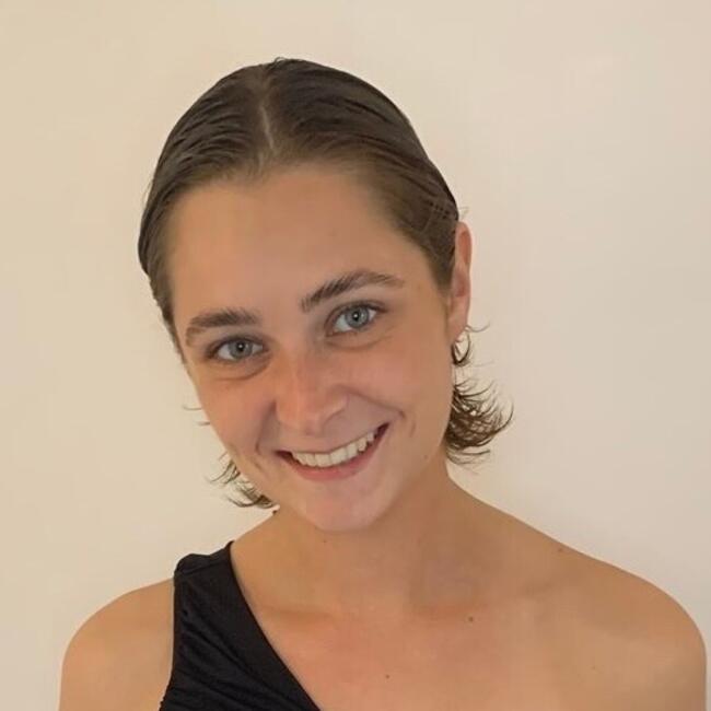 Babysitter in Ergué-Gabéric: Chloé