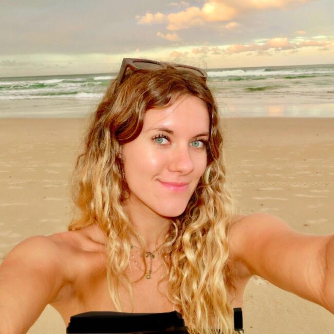 Babysitter in Lambesc: Ylona