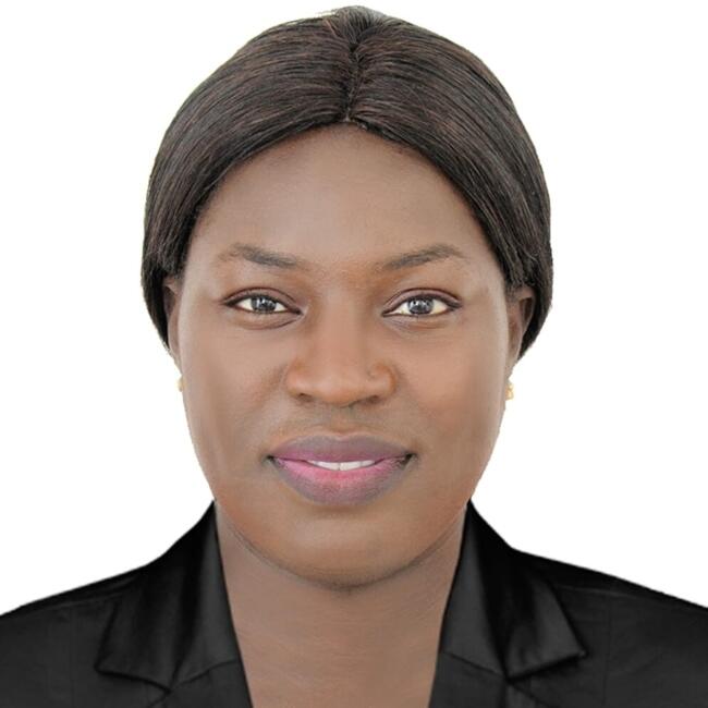 جليسة أطفال في دبي: Kenzoc