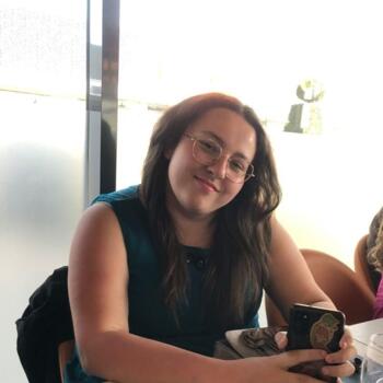 Babysitter in Provins: Clara