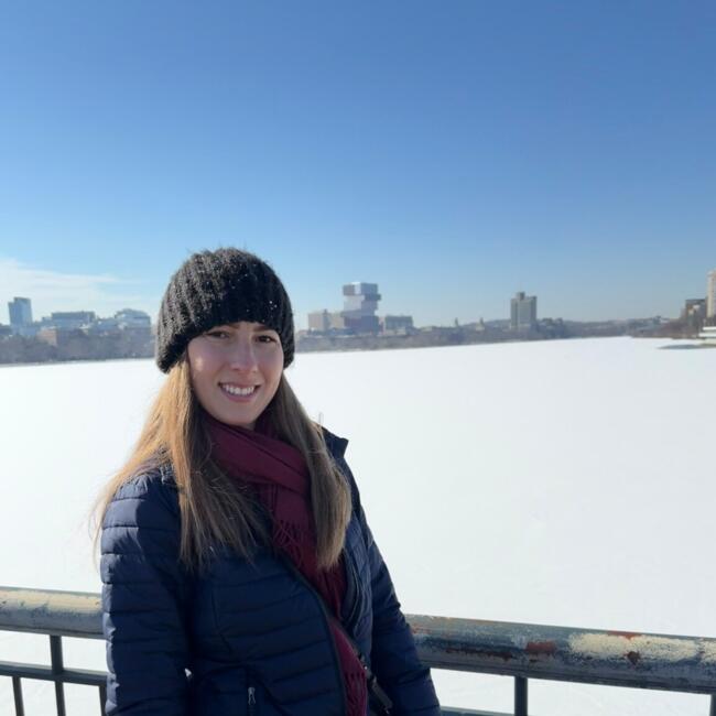 Emprego de babá em São Paulo: Stephanie