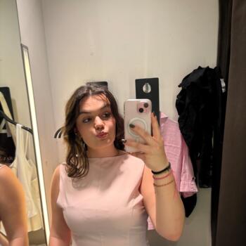 Babysitter in Poitiers: Léane