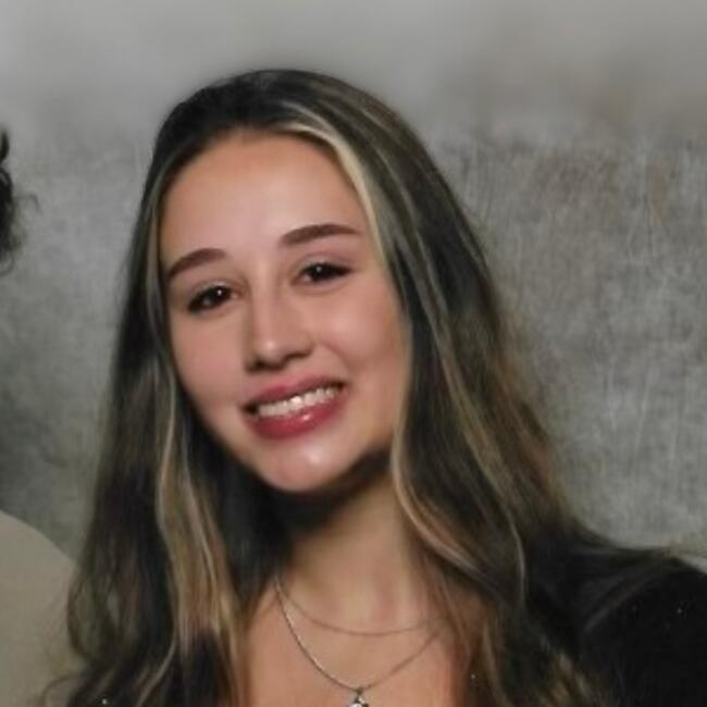 Babysitter in Etobicoke: Nat