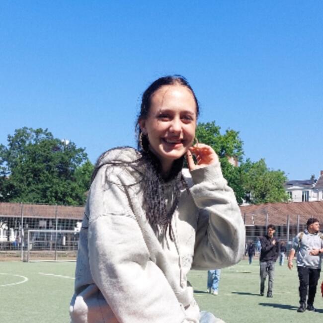 Babysitter in Bonn: Thea