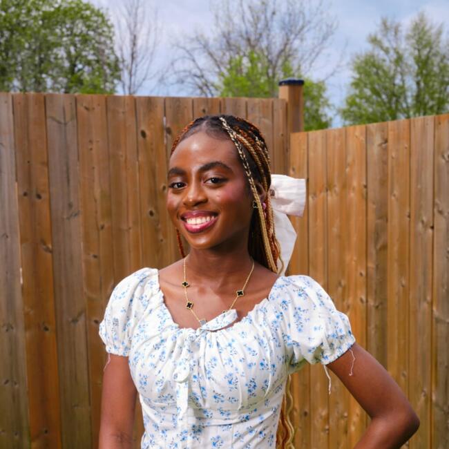 Baby-sitter in Cambridge: Essie