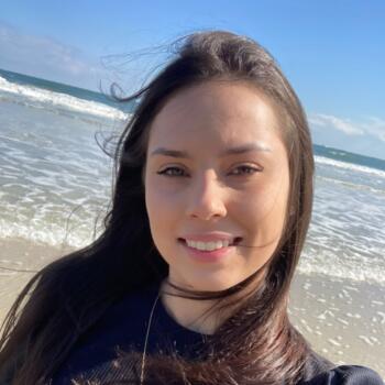 Babá Pinhais: Beatriz