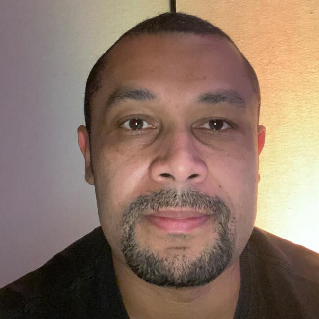 Emprego de babá em São Paulo: Adriano