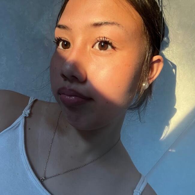 Babysitter in Dunedin: Jacaranda