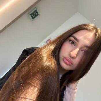 Babysitter in Ixelles-Elsene: Dominika