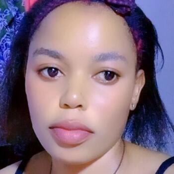 Babysitter in Abu Dhabi: Nansikombi