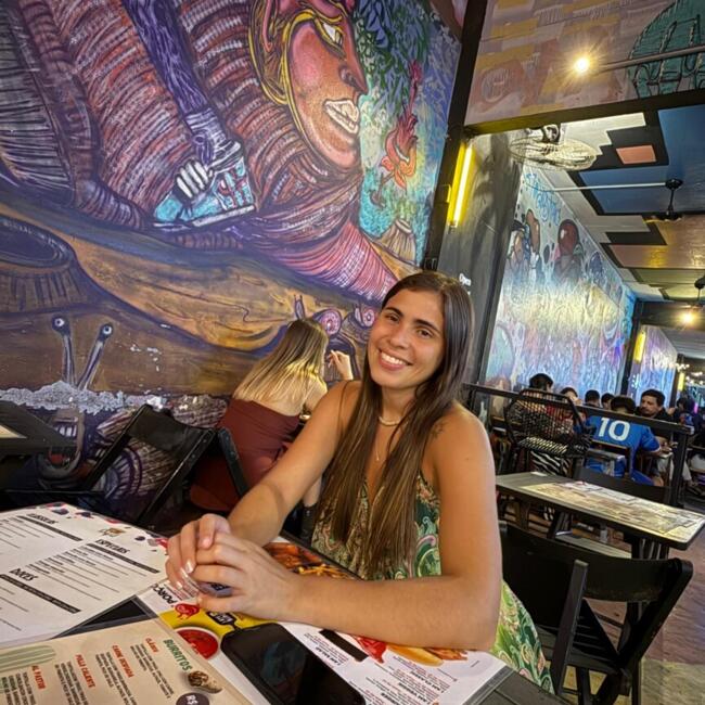 Babysitter in Santa Fe: Alma