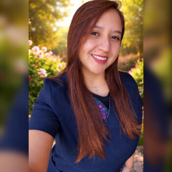 Babysitter in Estación Colina: Alexandra